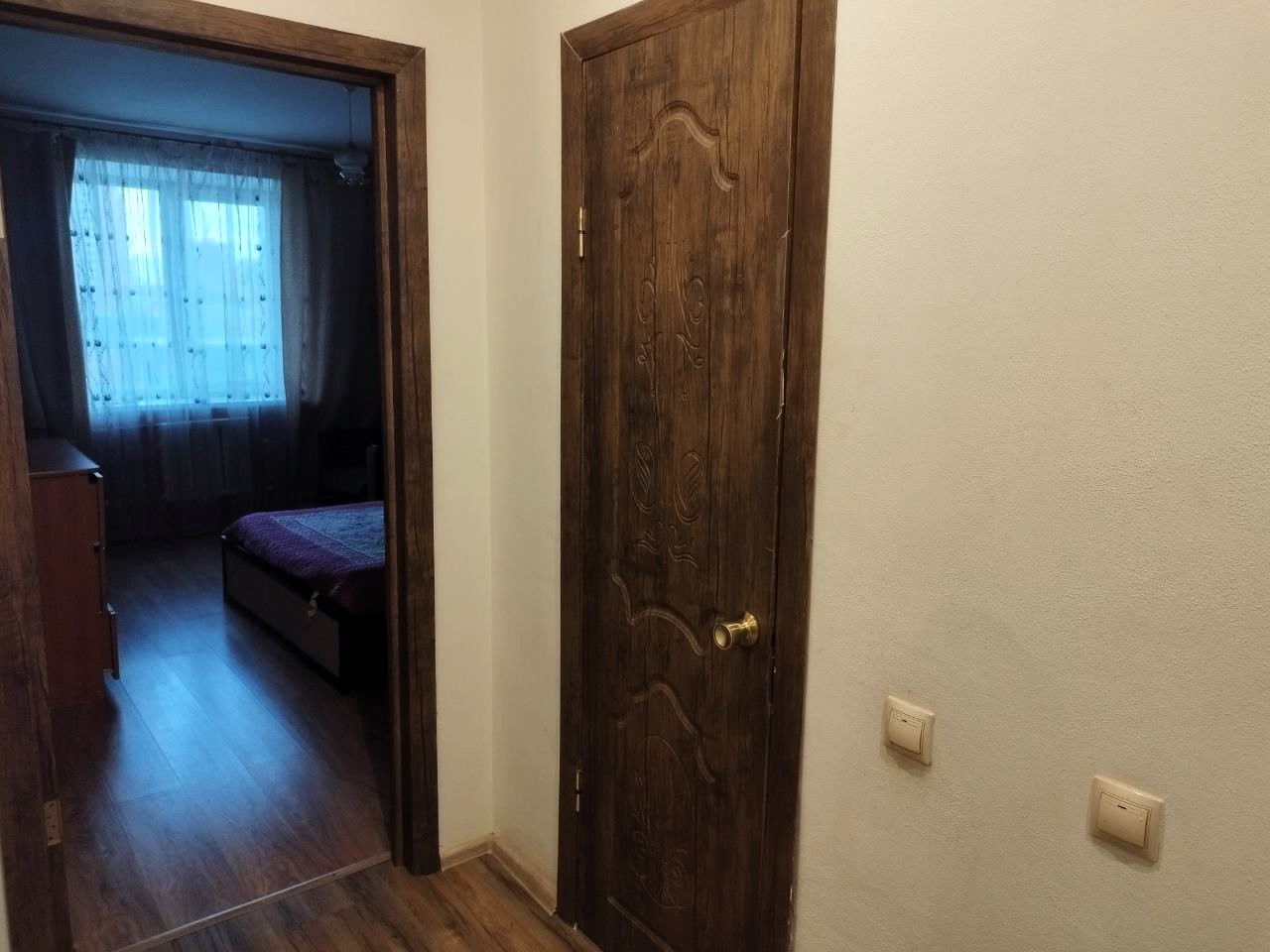 Трехкомнатная квартира на въезде в город