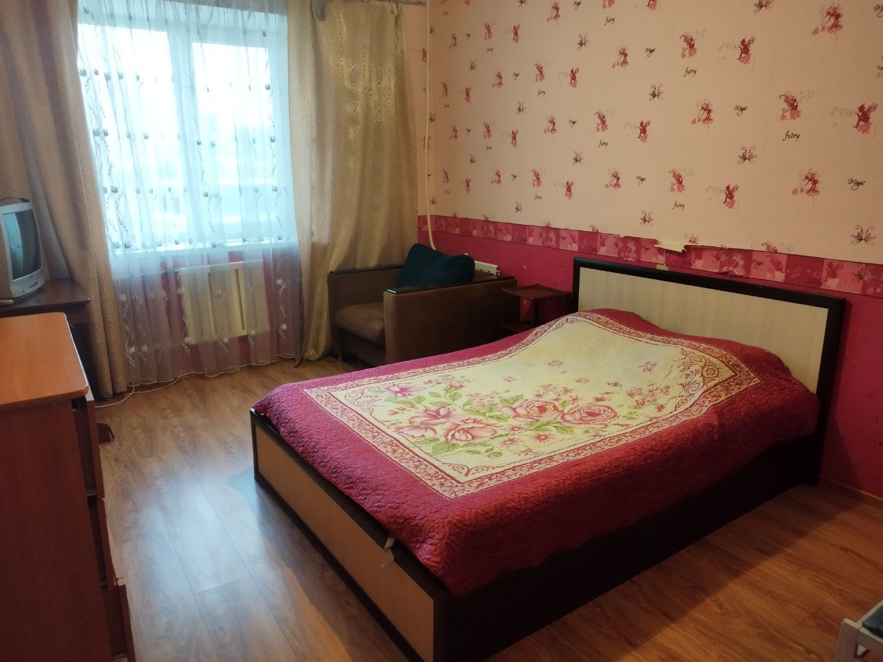 Трехкомнатная квартира на въезде в город