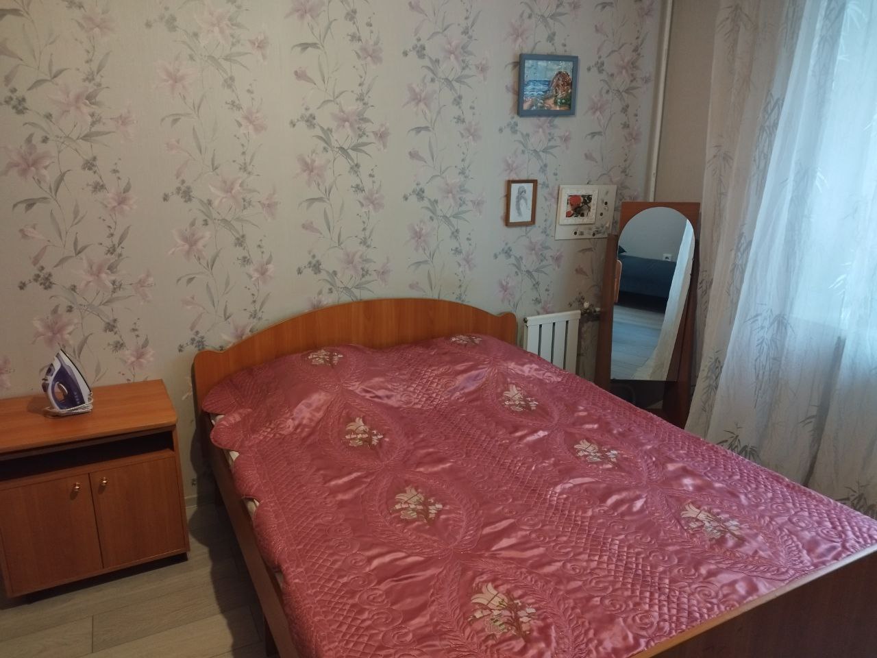 Трехкомнатная квартира на въезде в город