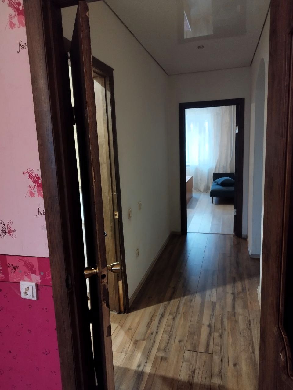 Трехкомнатная квартира на въезде в город